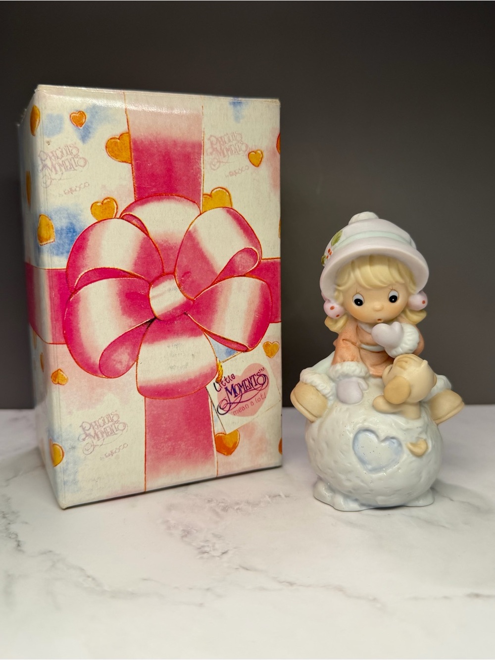 Precious Moments “Hug Me Before I Melt” Winter Figurine with Box #883875
